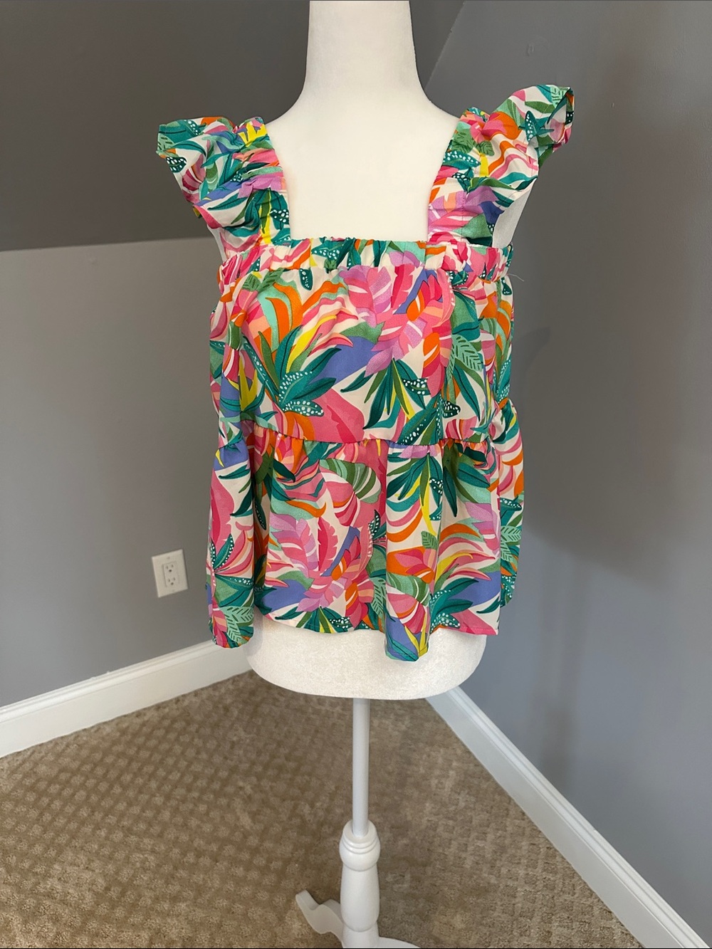 Floral Ruffle-Shoulder Sleeveless Top in Multicolor